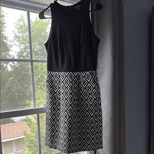 Lucky Brand dress. Super cute and flattering fit with pockets.